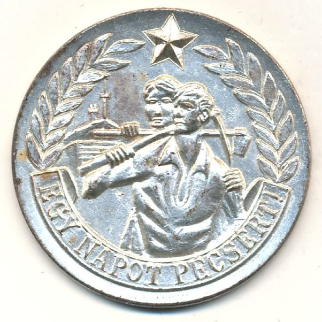 Egy napot Pécsért ezüstözött érem 47,5mm