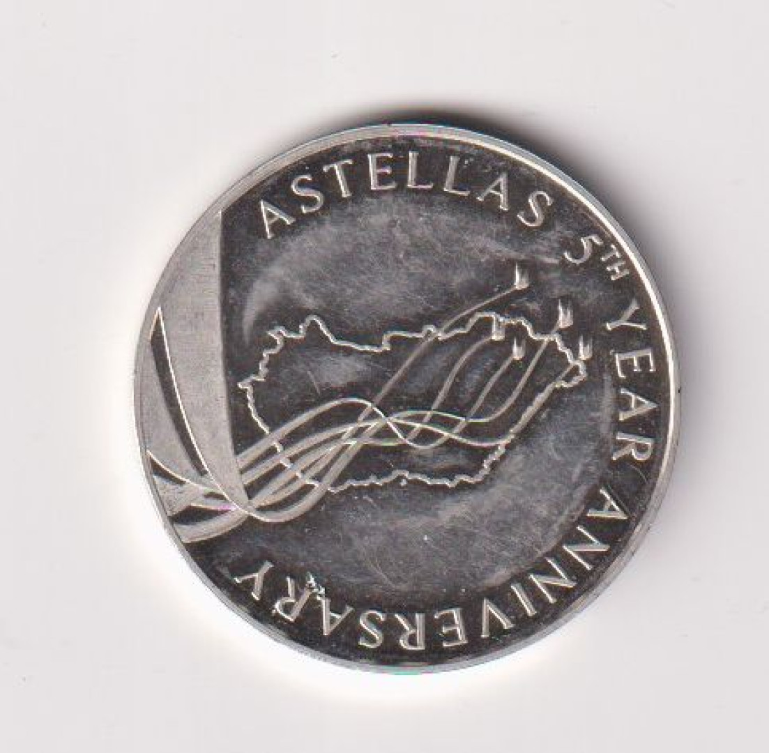 2010. Astellas Pharma érem Ni. 29,5mm