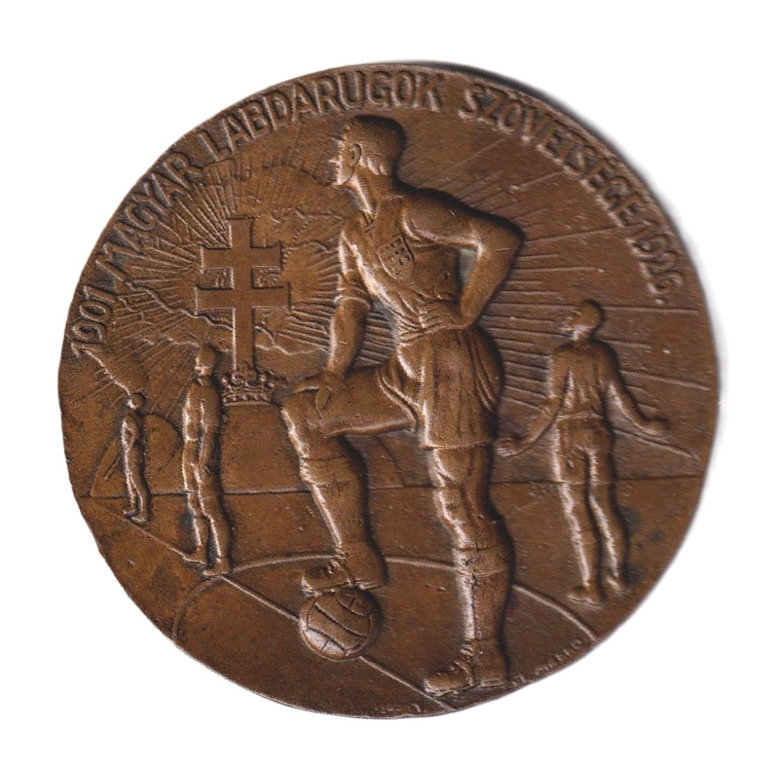 1901.Magyar Labdarúgok Szövetsége 1926. Br. 80mm 174gr. Mannó Miltiades