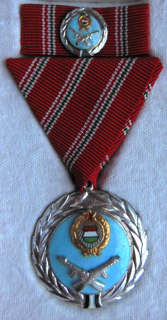 Szolgálati Érdemérem 1957. dobozban+mini+szalagsáv