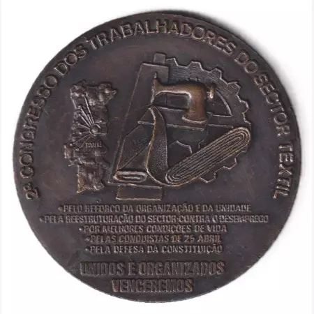 Textilipari Dolgozók 2.Kongresszusa Covilha 1978. Br. 71mm 134gr. Eredeti dobozában