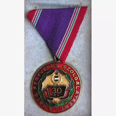 Szolgálati Érdemérem 30 év után dobozban