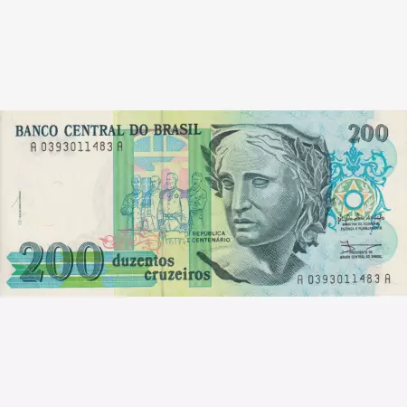 Brazilia 200 cruzeiros 1990.   P 229   (L)